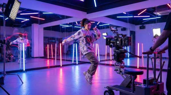 浴室激战AI字幕教程